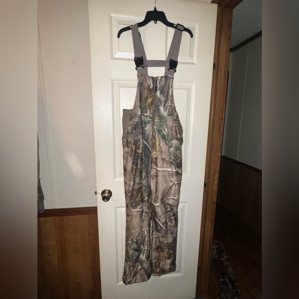 Ladies Small bibs
